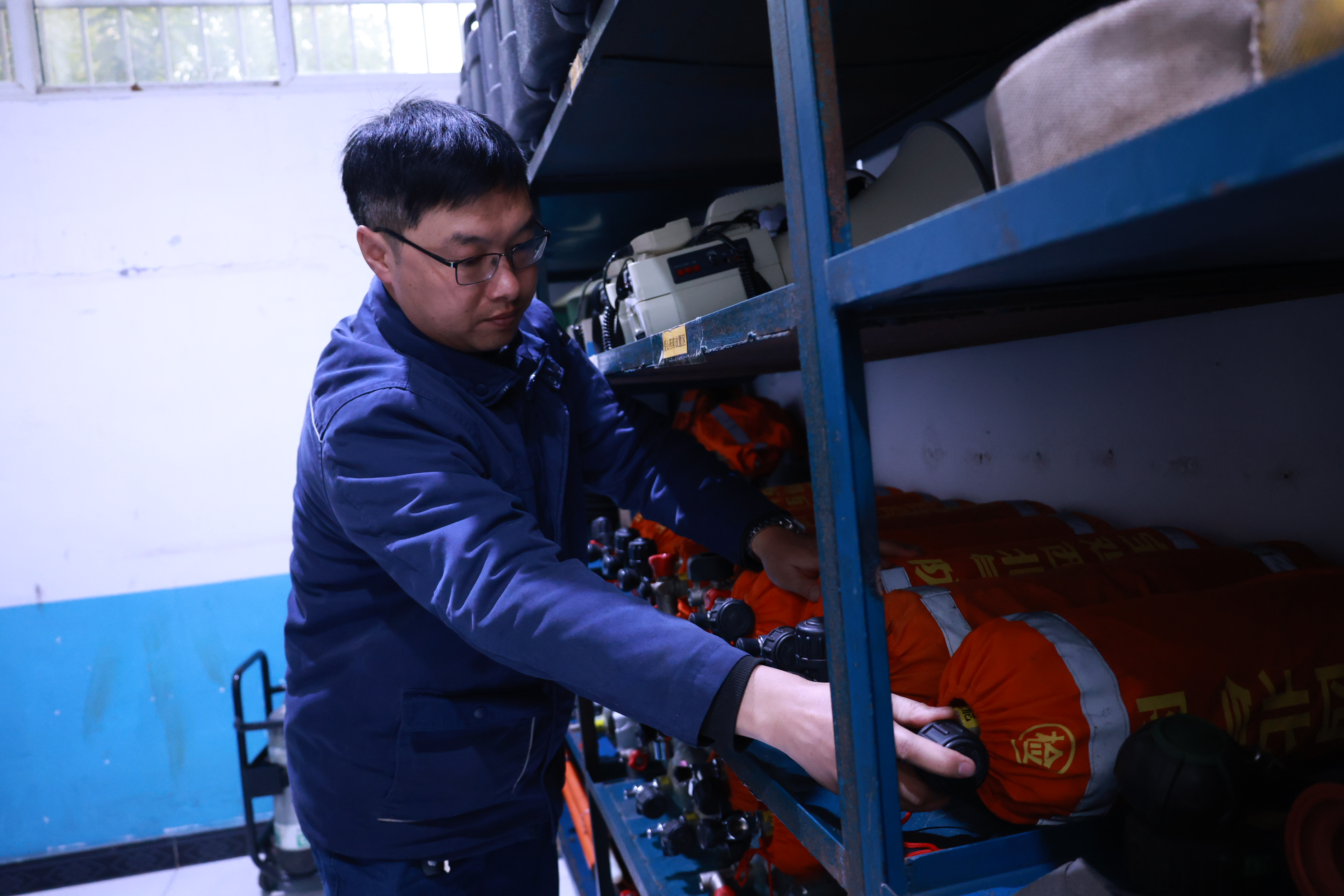 有一种过年叫“坚守” 有一种过年叫“坚守”