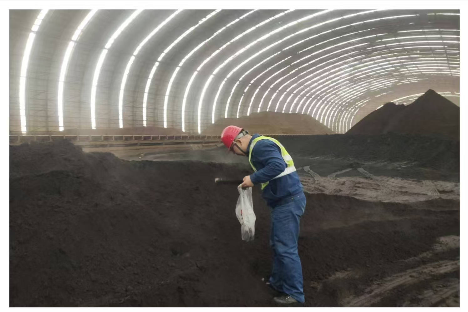 把牢“严”基调 念好“廉”字诀