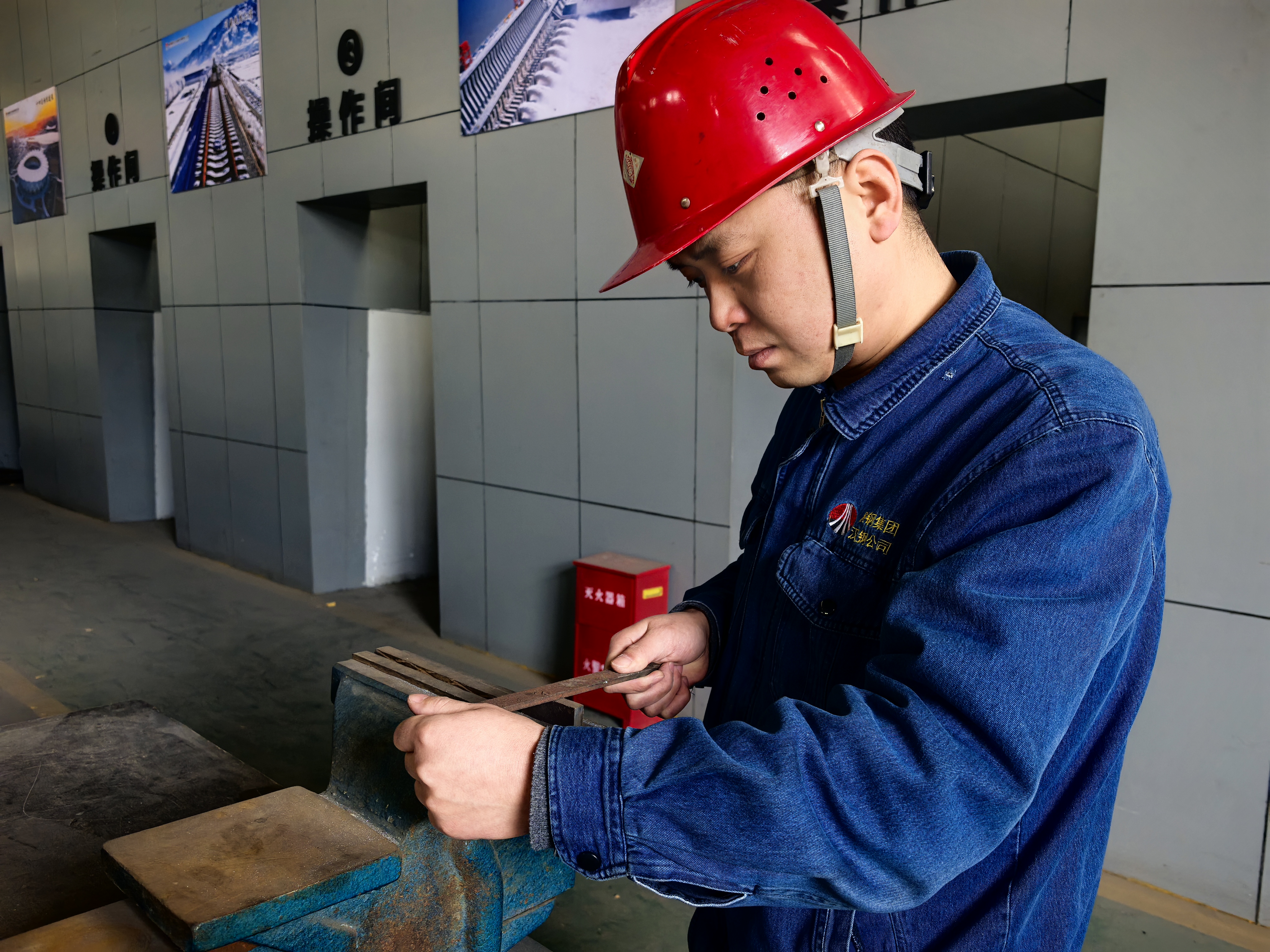 彭兵:十年磨一剑 勇当多面手 彭兵:十年磨一剑 勇当多面手