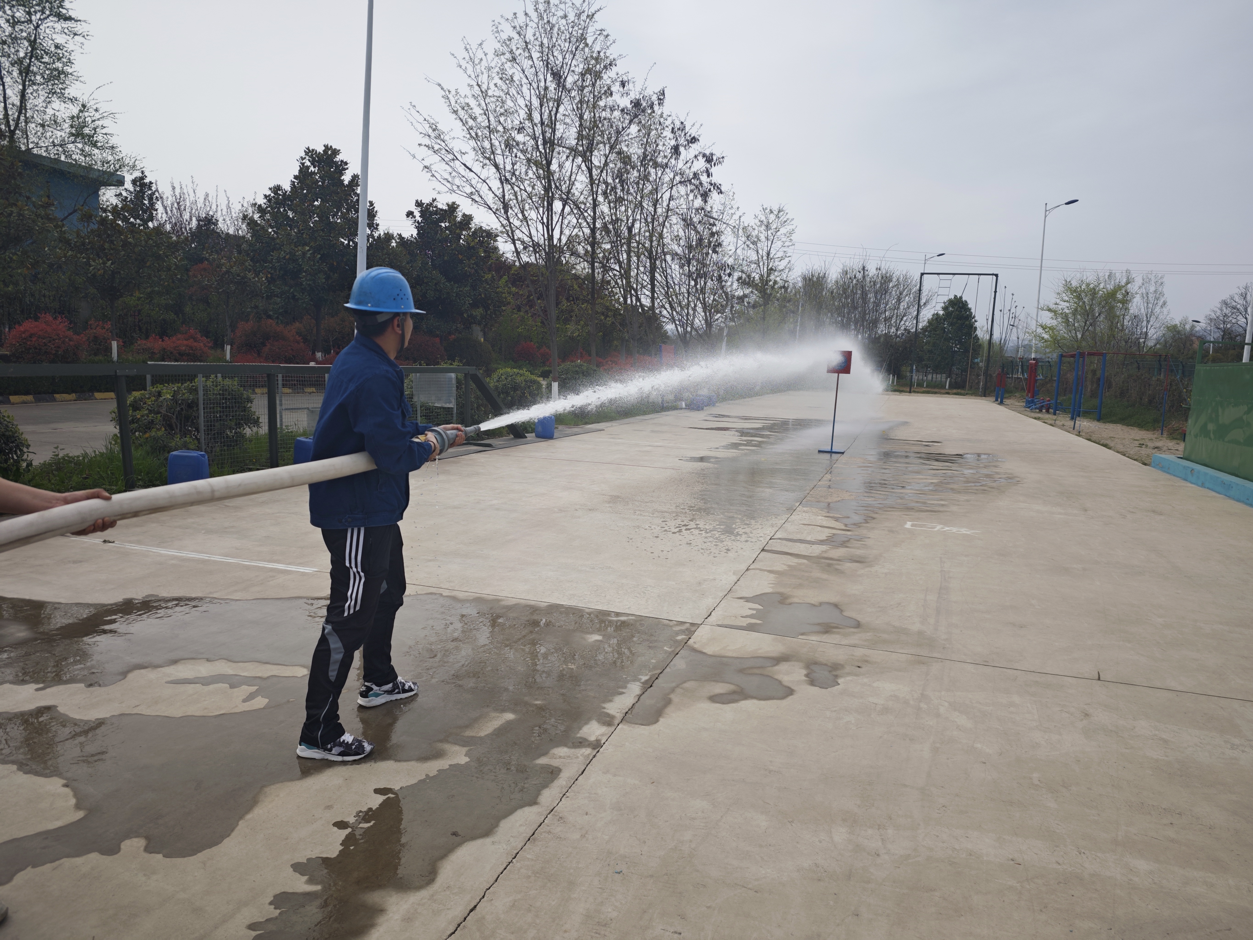 春日砺剑淬练汉钢精兵——公司开展兼职应急救援队伍轮训 春日砺剑淬练汉钢精兵——公司开展兼职应急救援队伍轮训