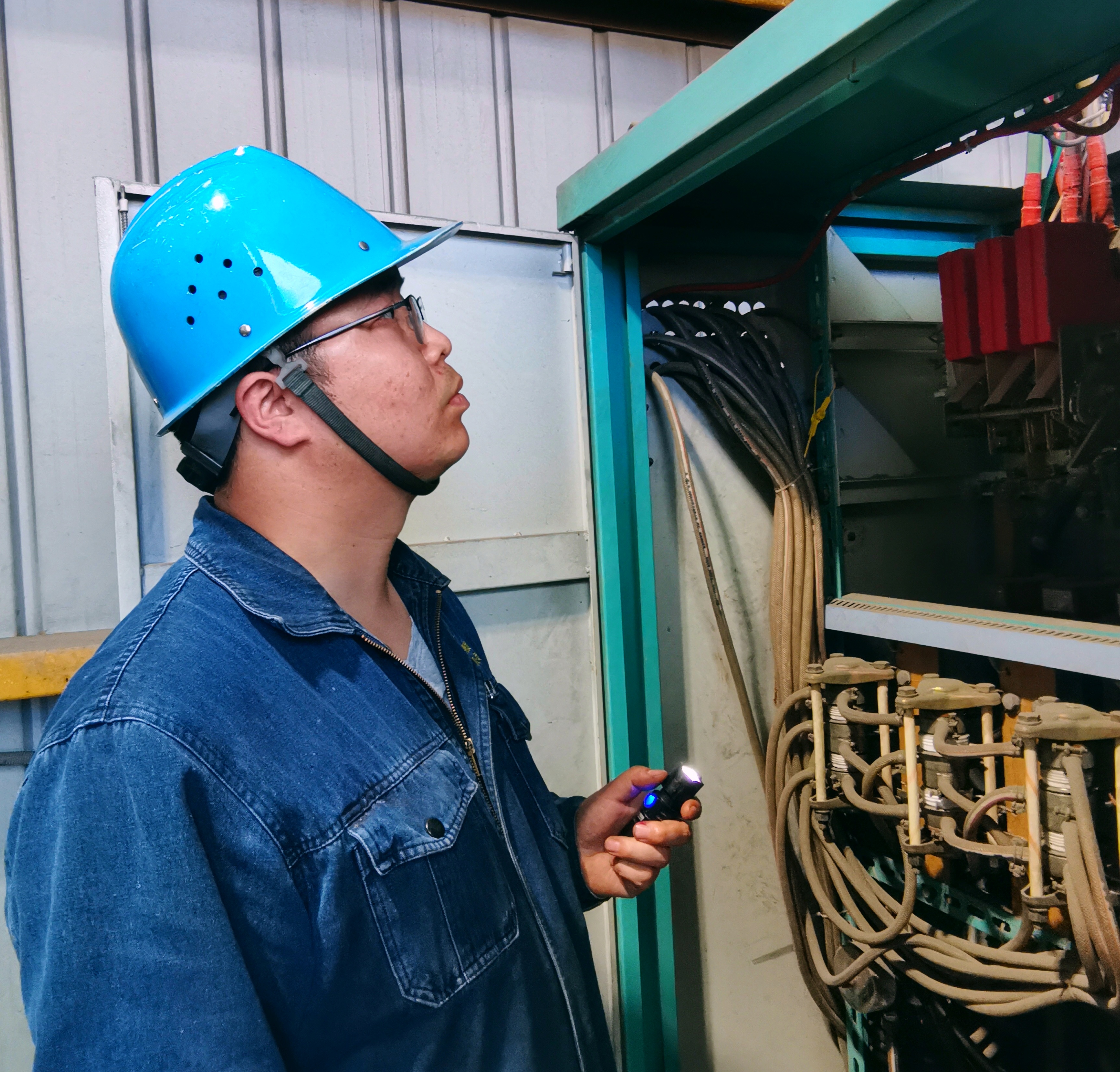 “五”数次的坚守 “一”直的初心 “五”数次的坚守 “一”直的初心