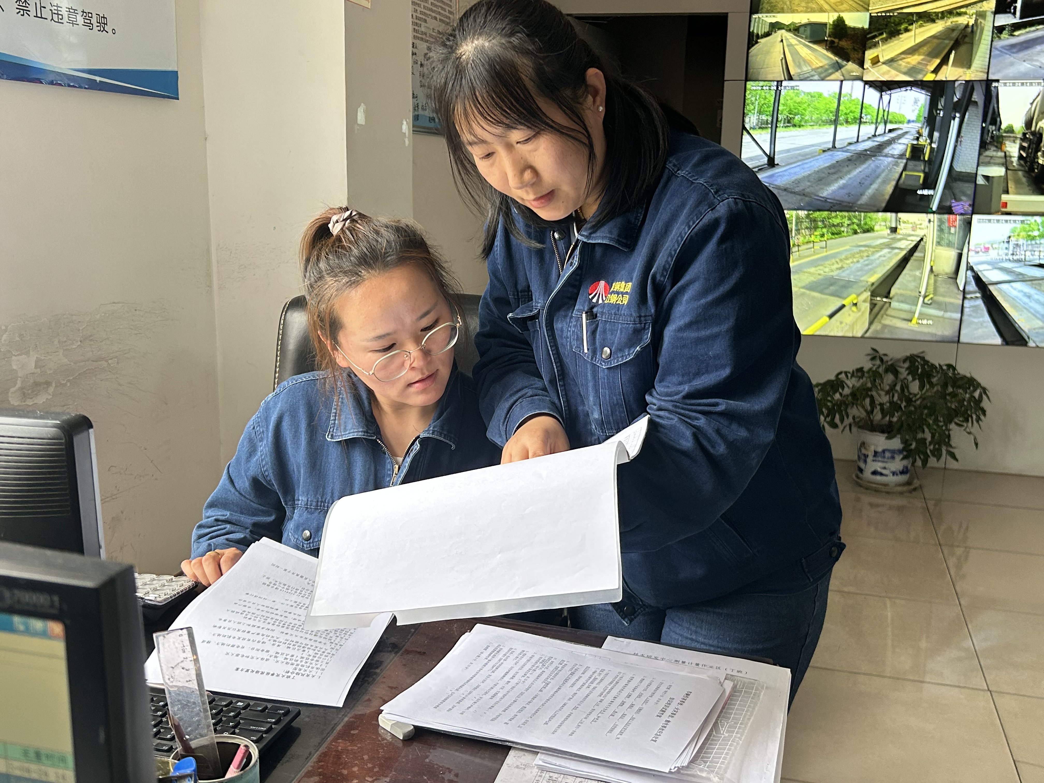 红妆藏锋:她用智慧筑起第一道防线 红妆藏锋:她用智慧筑起第一道防线