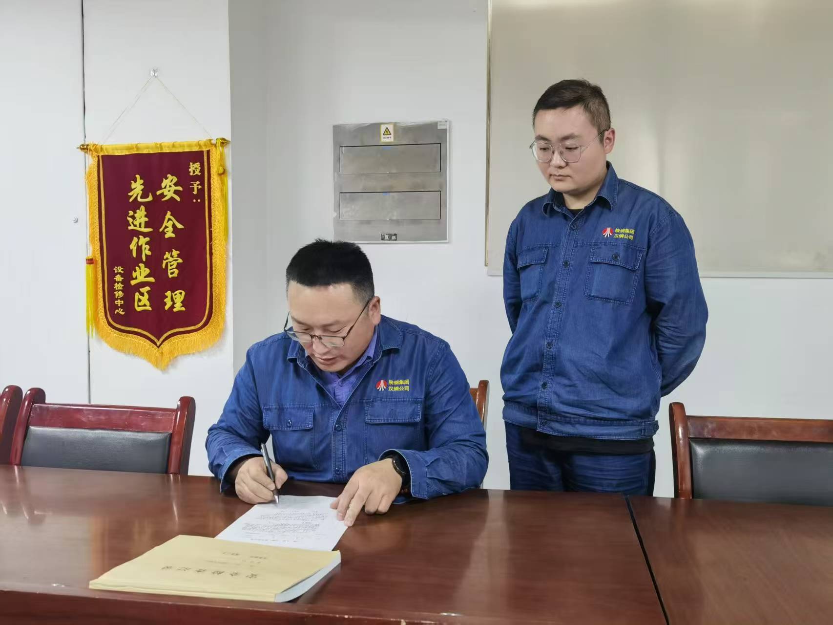 肖玉庆:深耕设备革新的匠心劳模 肖玉庆:深耕设备革新的匠心劳模