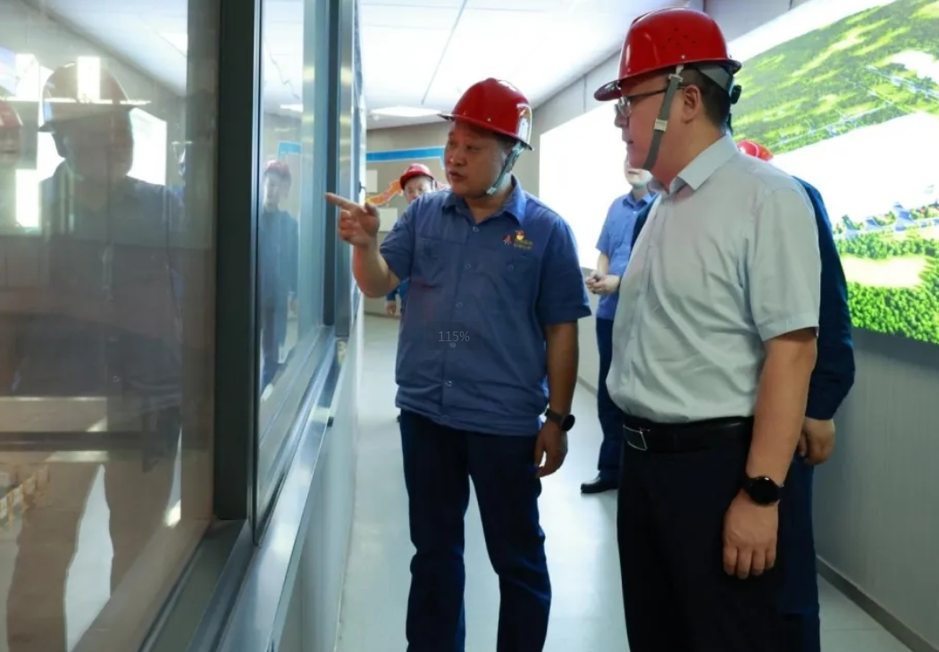 中国冶金报社副社长范铁军到公司参观调研