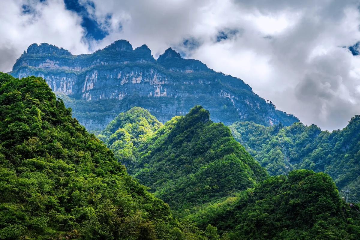 雨中漫步龙头山