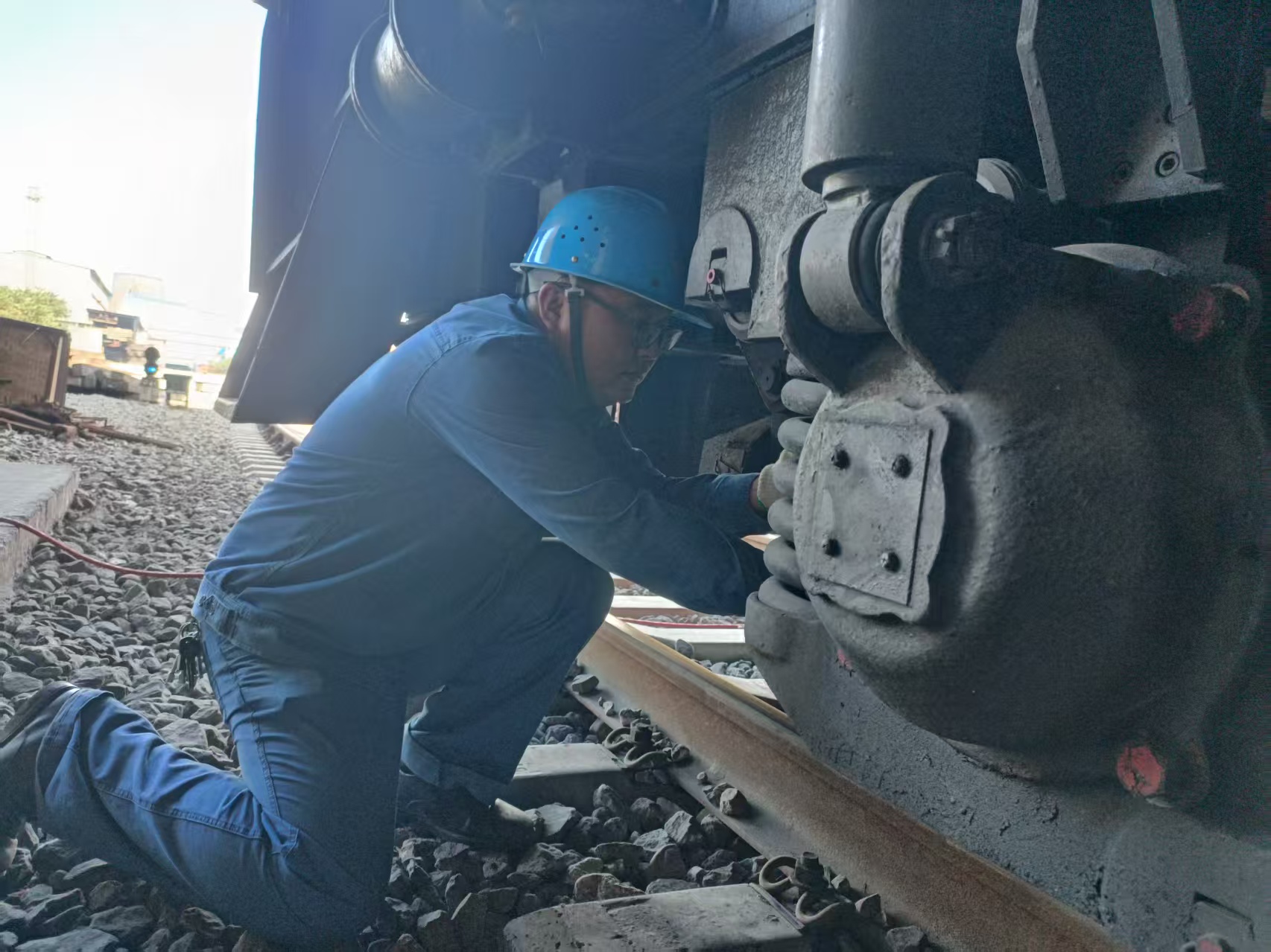 铁轨上的全能先锋 铁轨上的全能先锋