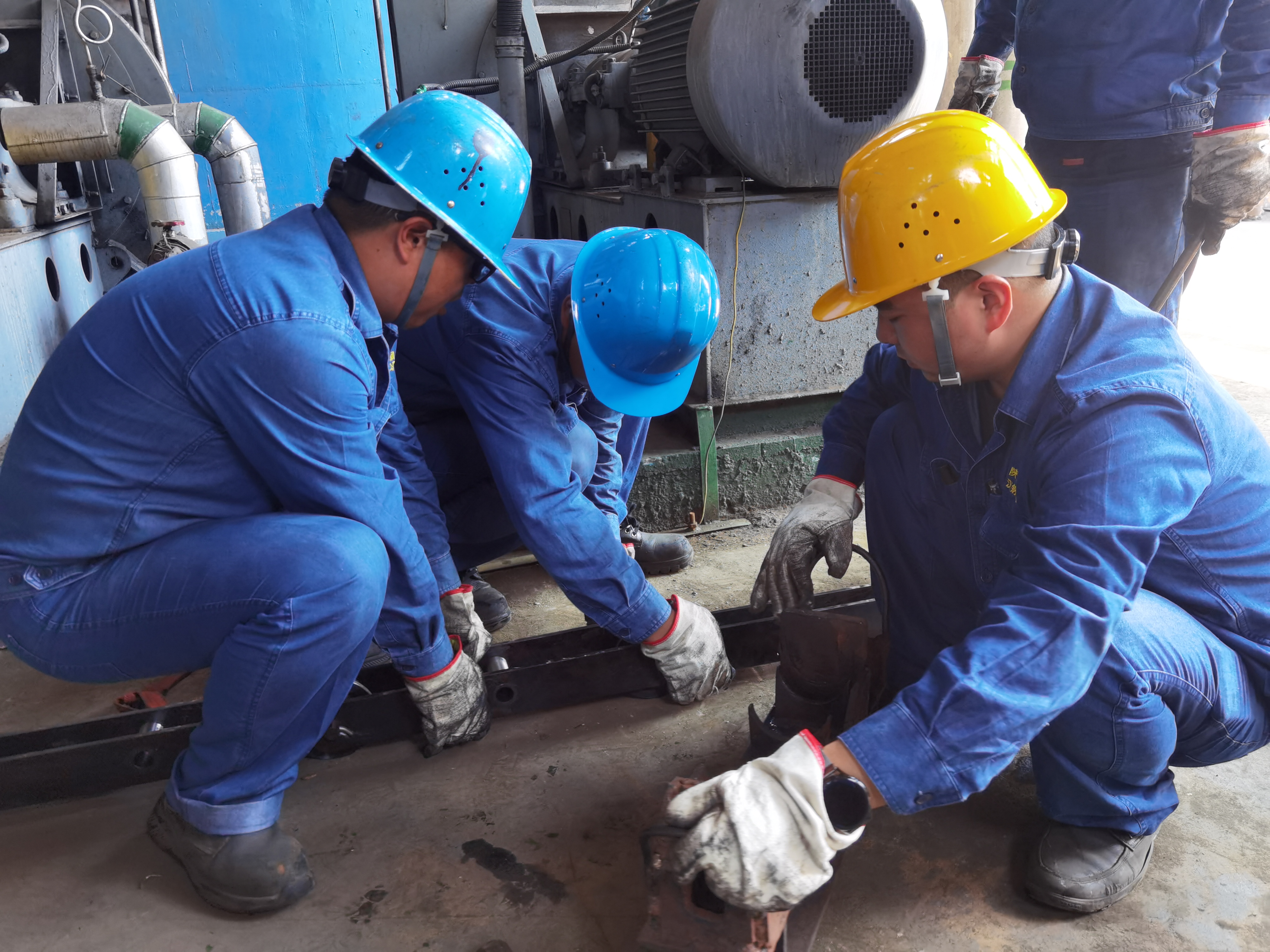 秋来干劲足,加速推进设备重点项目攻坚 秋来干劲足,加速推进设备重点项目攻坚