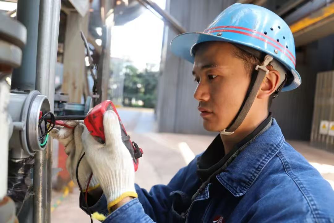 “改造三板斧”：为生产加装“安全阀”与“增效器”