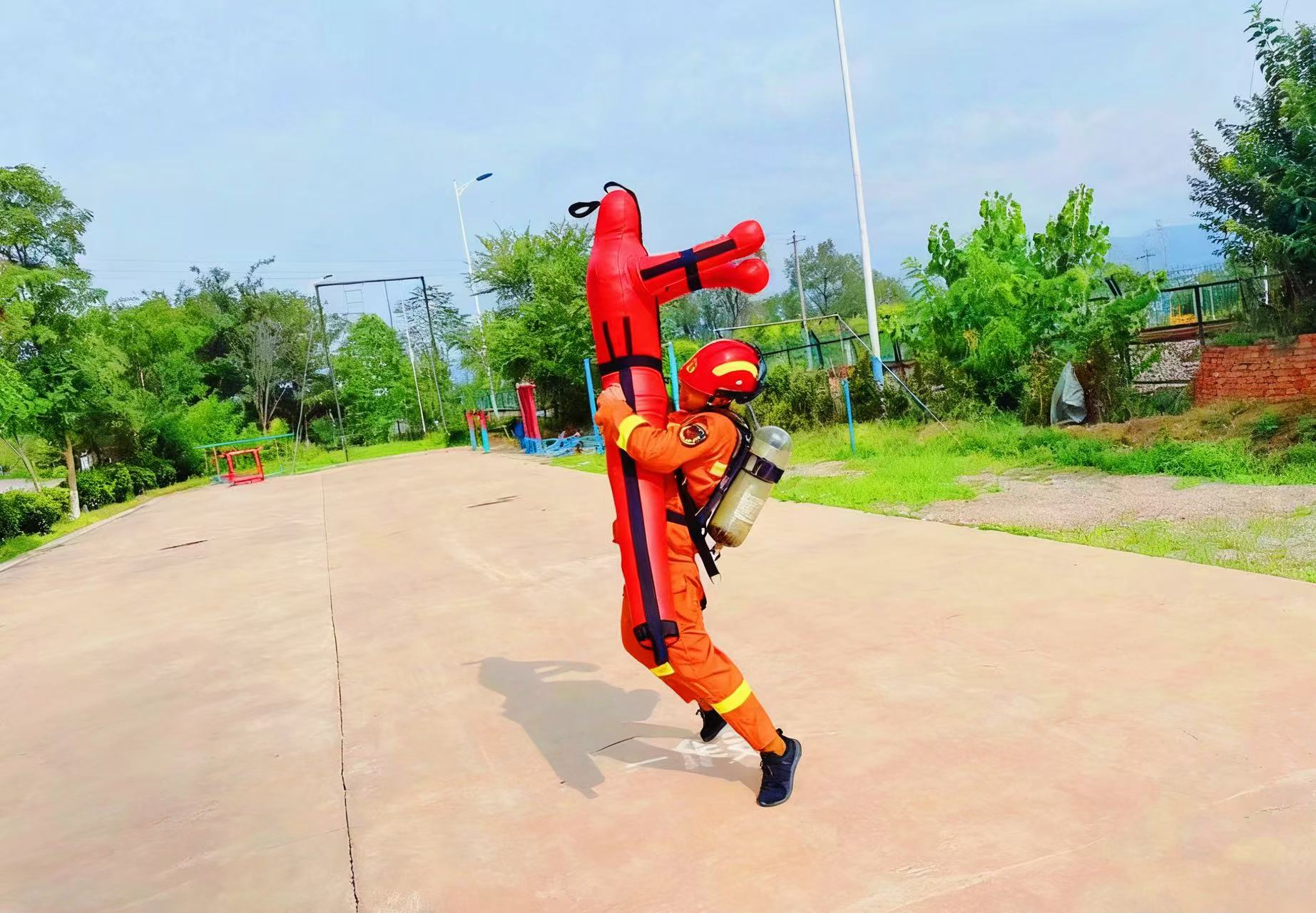 汉钢公司专职消防队全面打响陕煤第五届消防救援技术比武“发令枪”