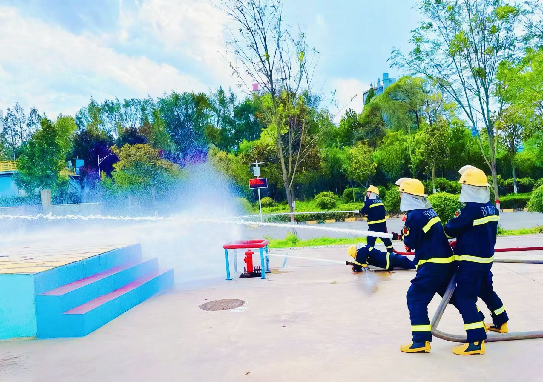 汉钢公司专职消防队全面打响陕煤第五届消防救援技术比武“发令枪”