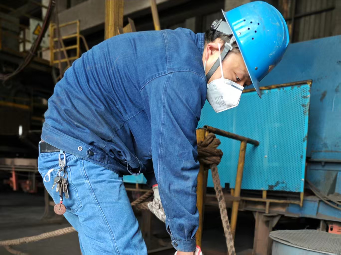 清仓攻坚聚合力 一线奋战保生产 清仓攻坚聚合力 一线奋战保生产