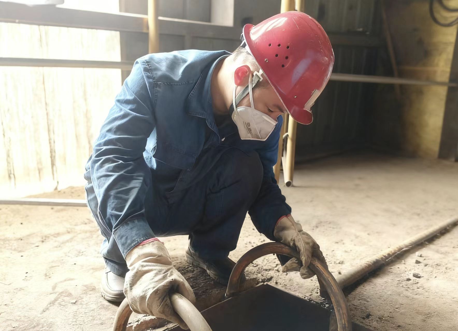 清仓攻坚聚合力 一线奋战保生产 清仓攻坚聚合力 一线奋战保生产