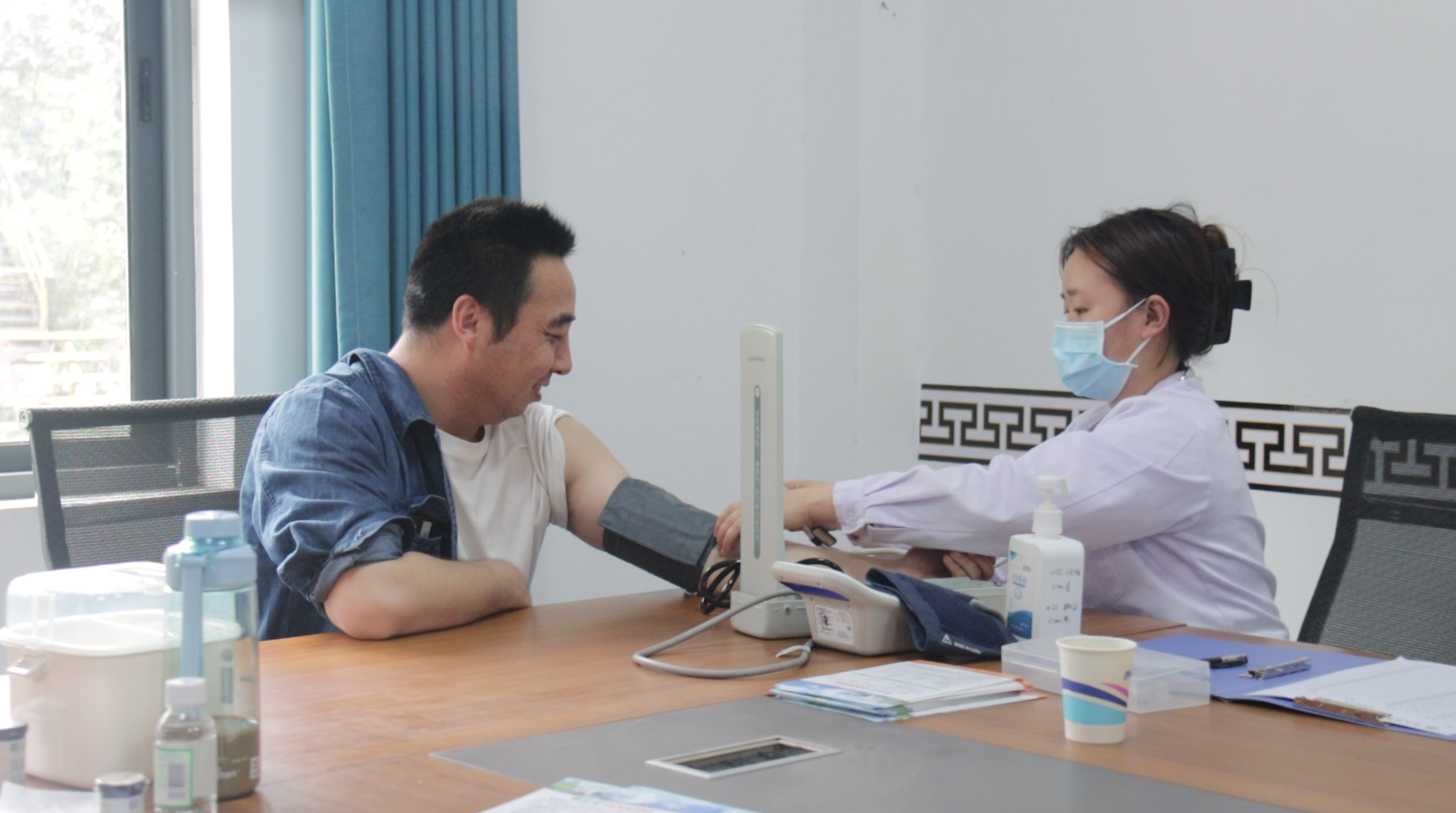 以言促行、以行见效，让形势任务教育点“燃”十里钢城