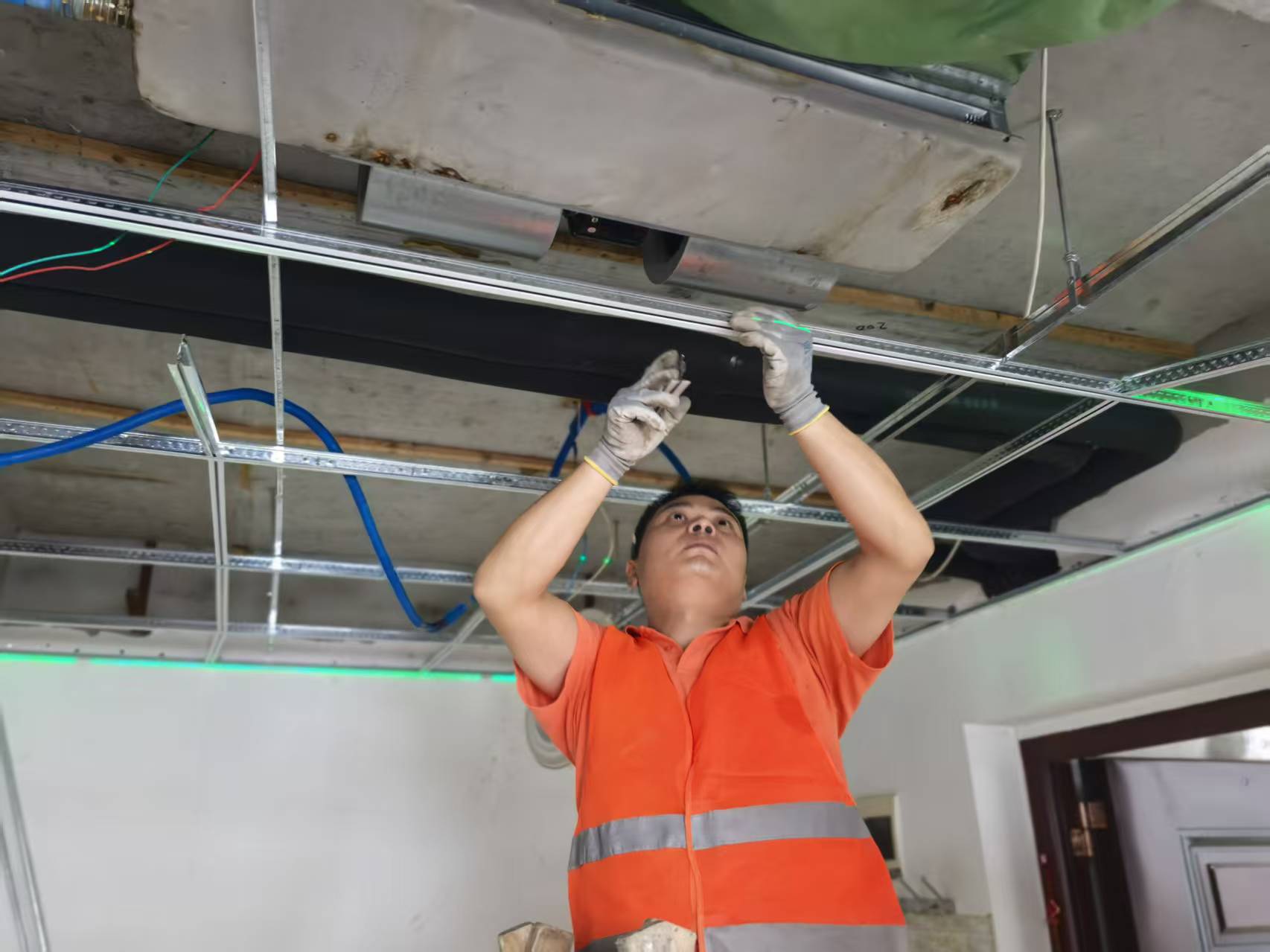 高效衔接显担当 文明施工暖民心 高效衔接显担当 文明施工暖民心