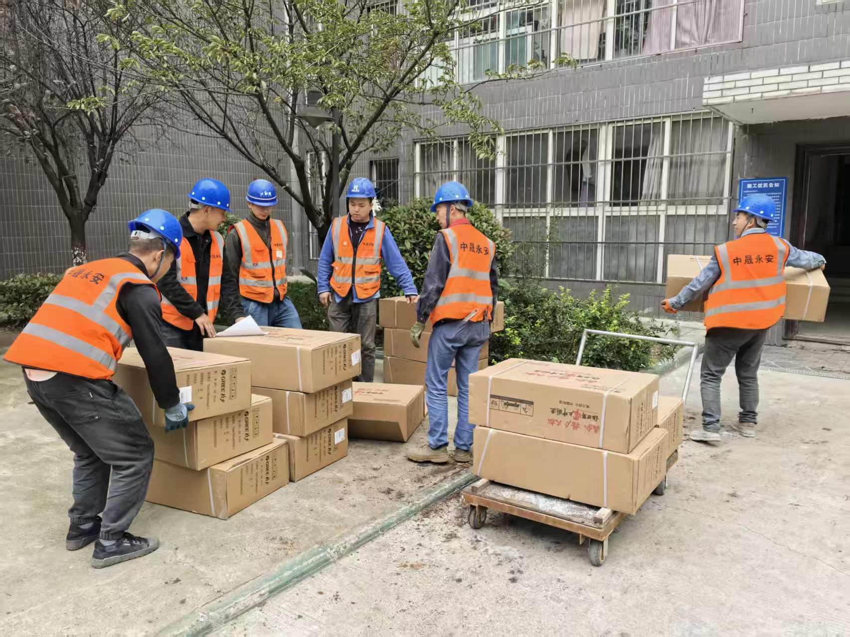 高效衔接显担当 文明施工暖民心