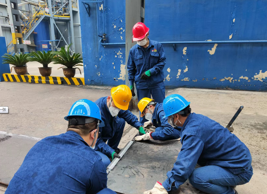 淬炼青春底色 筑牢安全防线——烧结厂脱硫作业区荣获2024年度全国钢铁行业“青安杯”竞赛最佳青年安全监督岗荣誉称号 淬炼青春底色 筑牢安全防线——烧结厂脱硫作业区荣获2024年度全国钢铁行业“青安杯”竞赛最佳青年安全监督岗荣誉称号