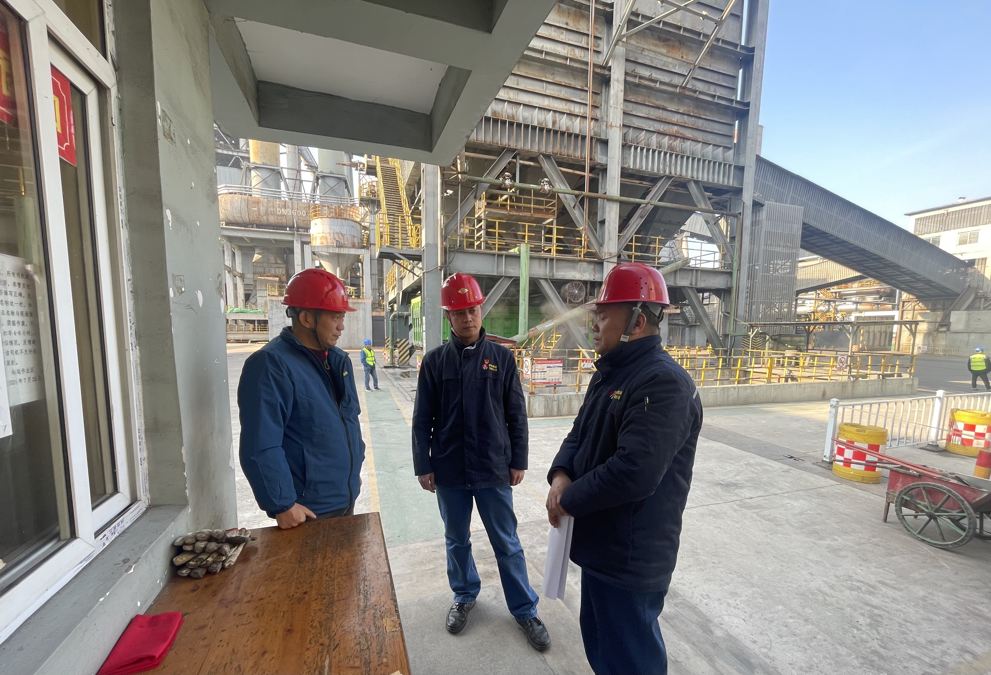 拧紧廉洁 “安全阀” 筑牢发展 “防护网”