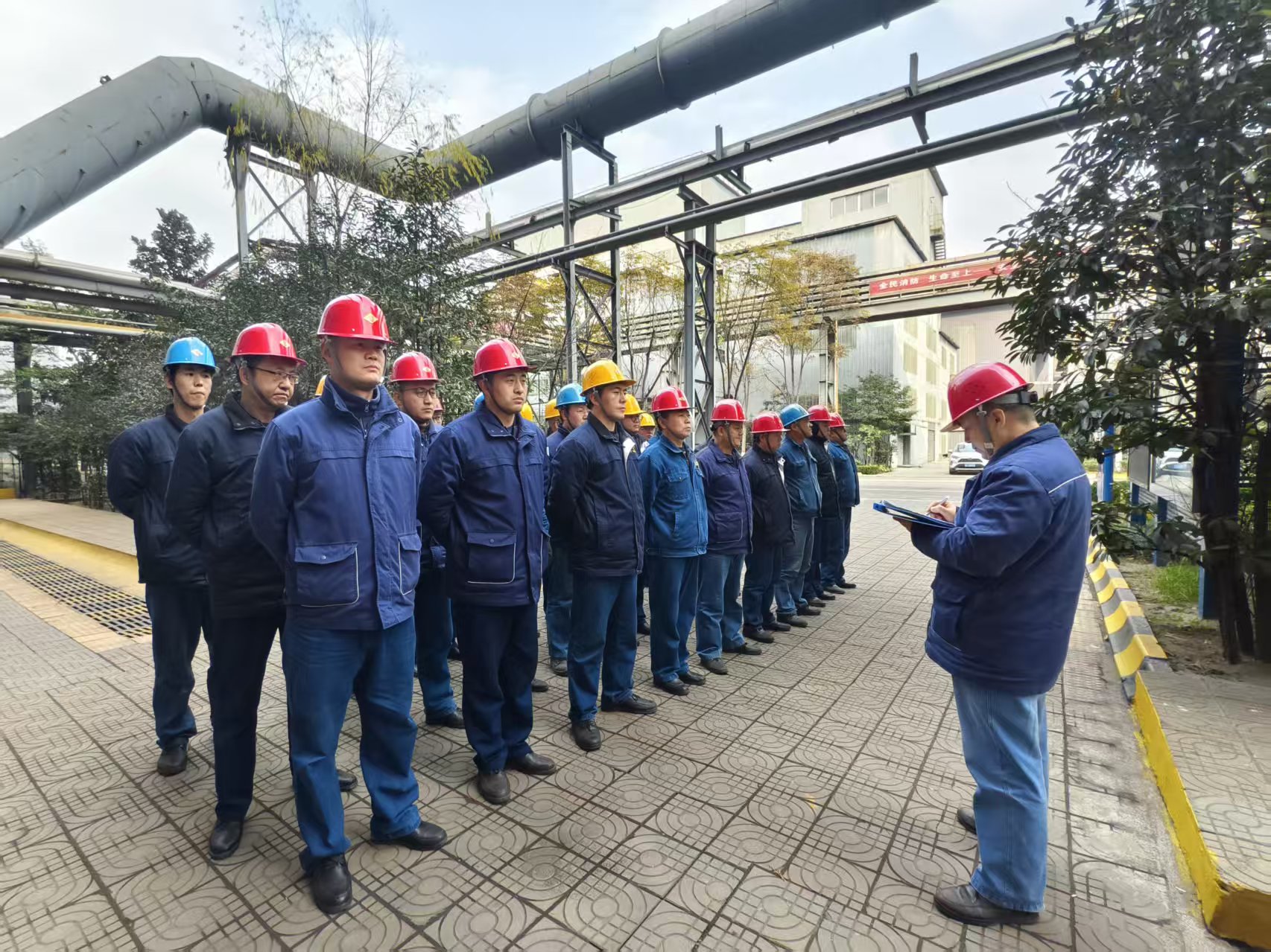 “三把尺”量出铁前作风“精准刻度”