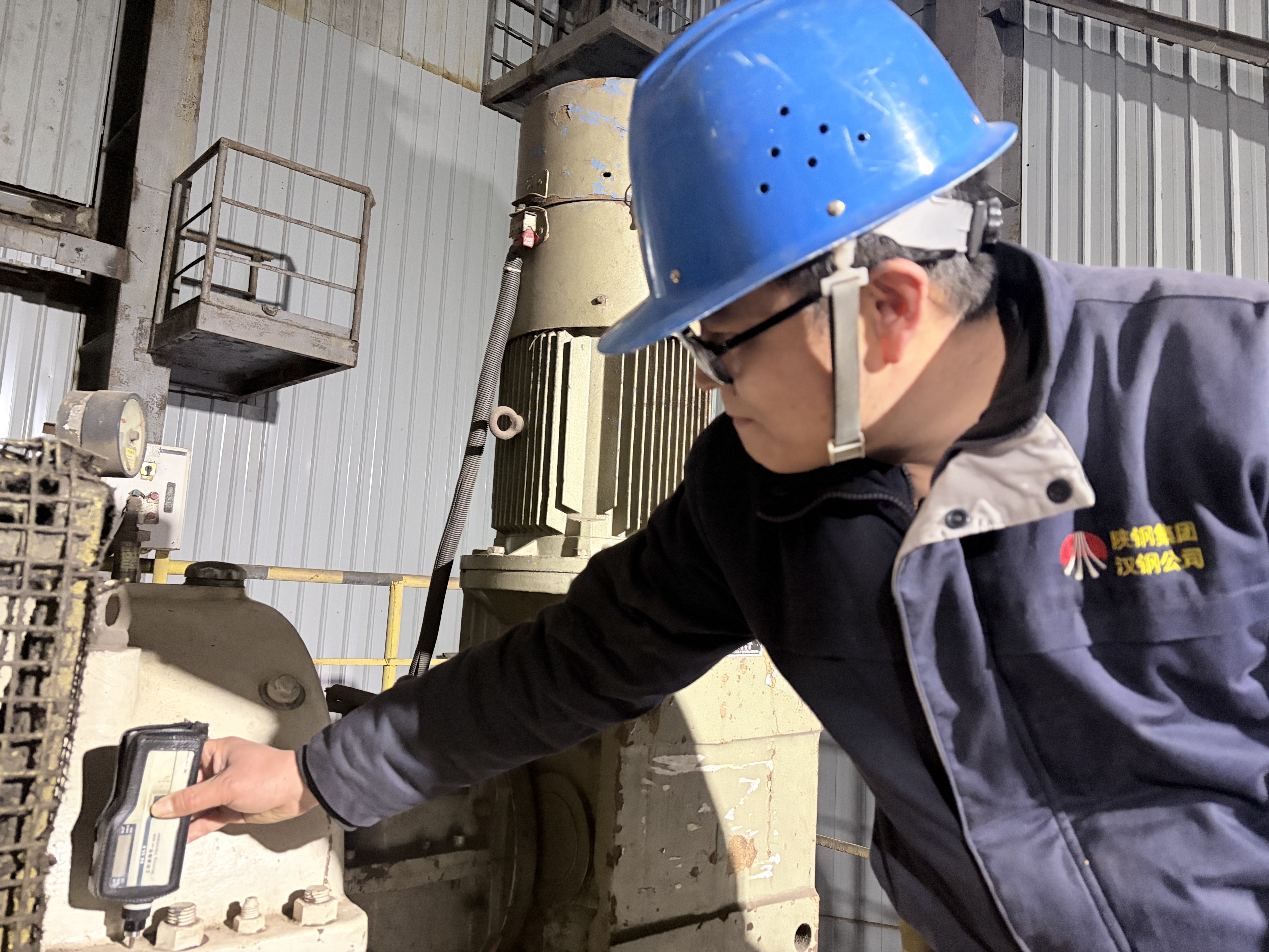 钢铁一线的“匠心耕耘者”