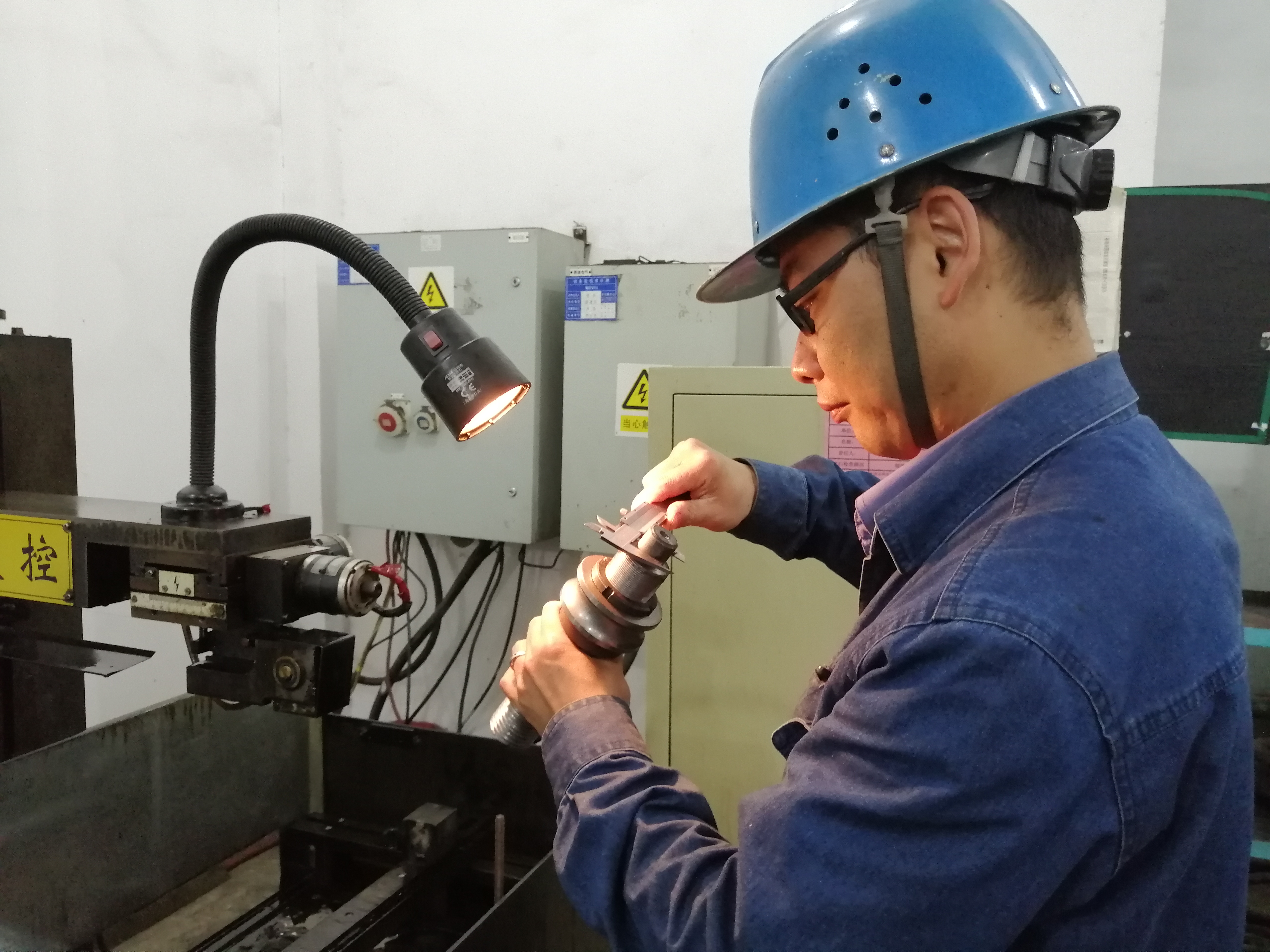 “智改”为笔  巧思破解生产急难事