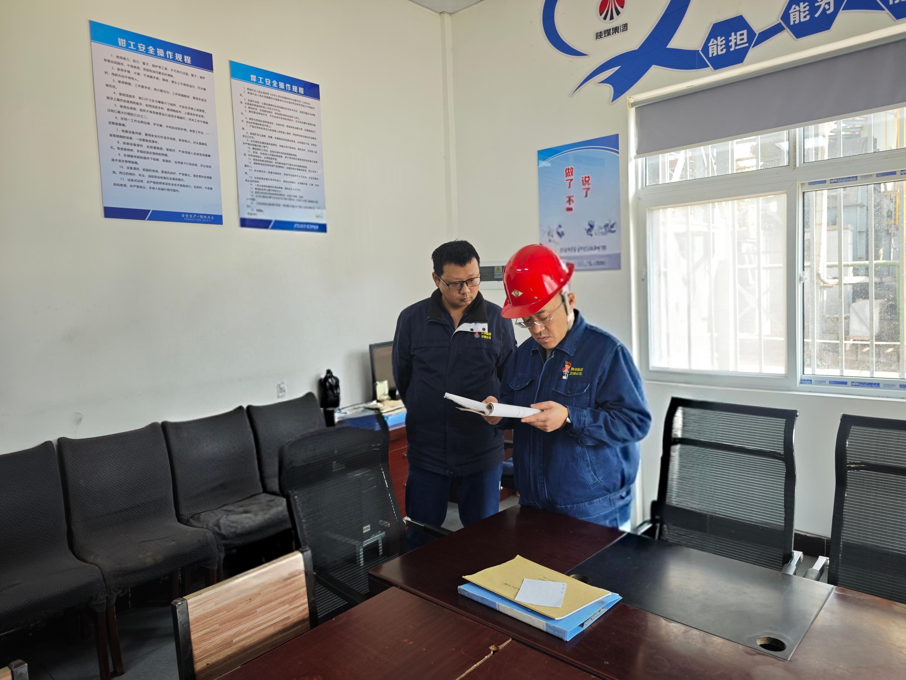 看，产线设备这样过年