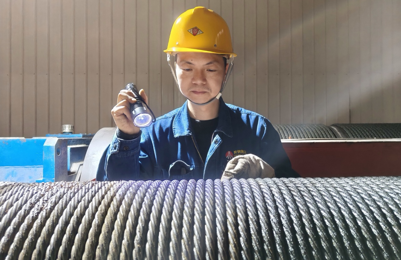 郭勉浪:天车班的“主心骨”  守岗尽责的匠心人