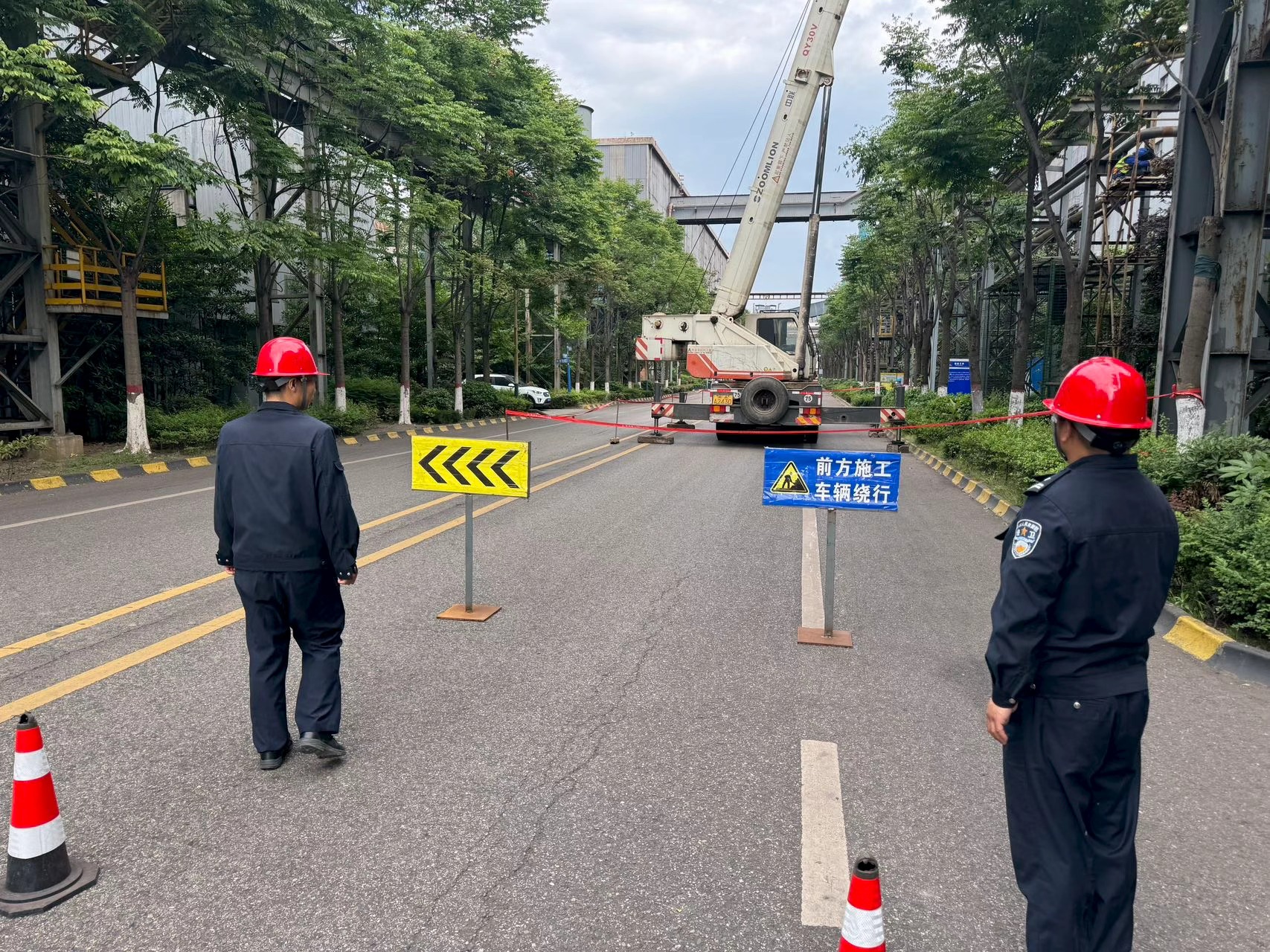 筑牢安全防线 护航平安五一——内保服务中心全面开展节前安全大检查 筑牢安全防线 护航平安五一——内保服务中心全面开展节前安全大检查
