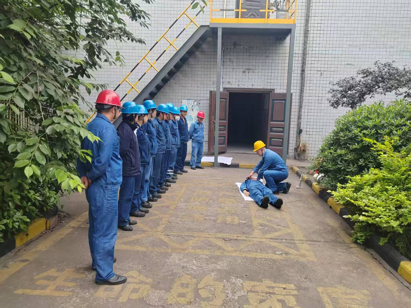精耕现场强管控 严守底线保平安 精耕现场强管控 严守底线保平安
