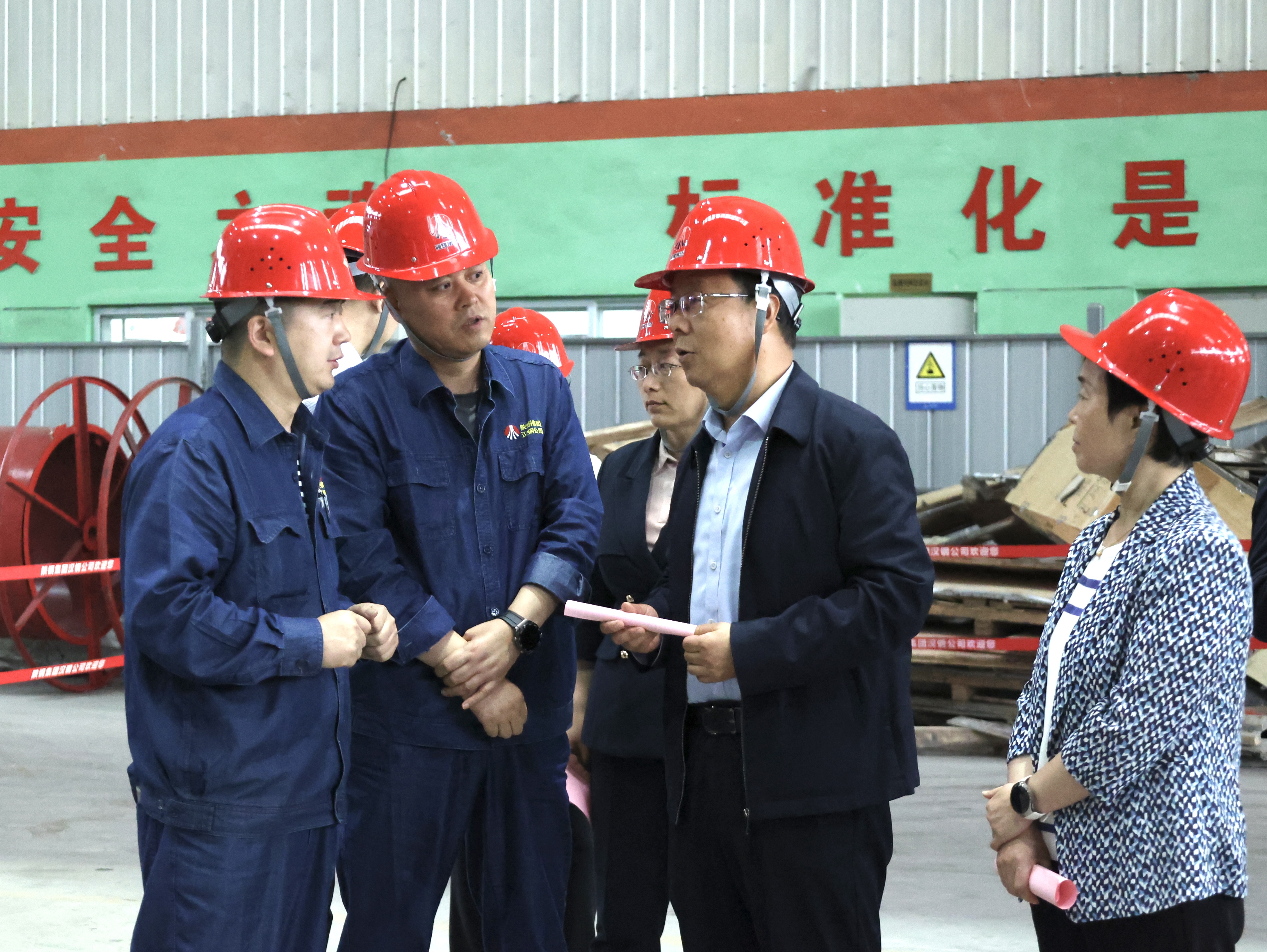 省统计局党组成员、副局长葛小伟一行到公司调研