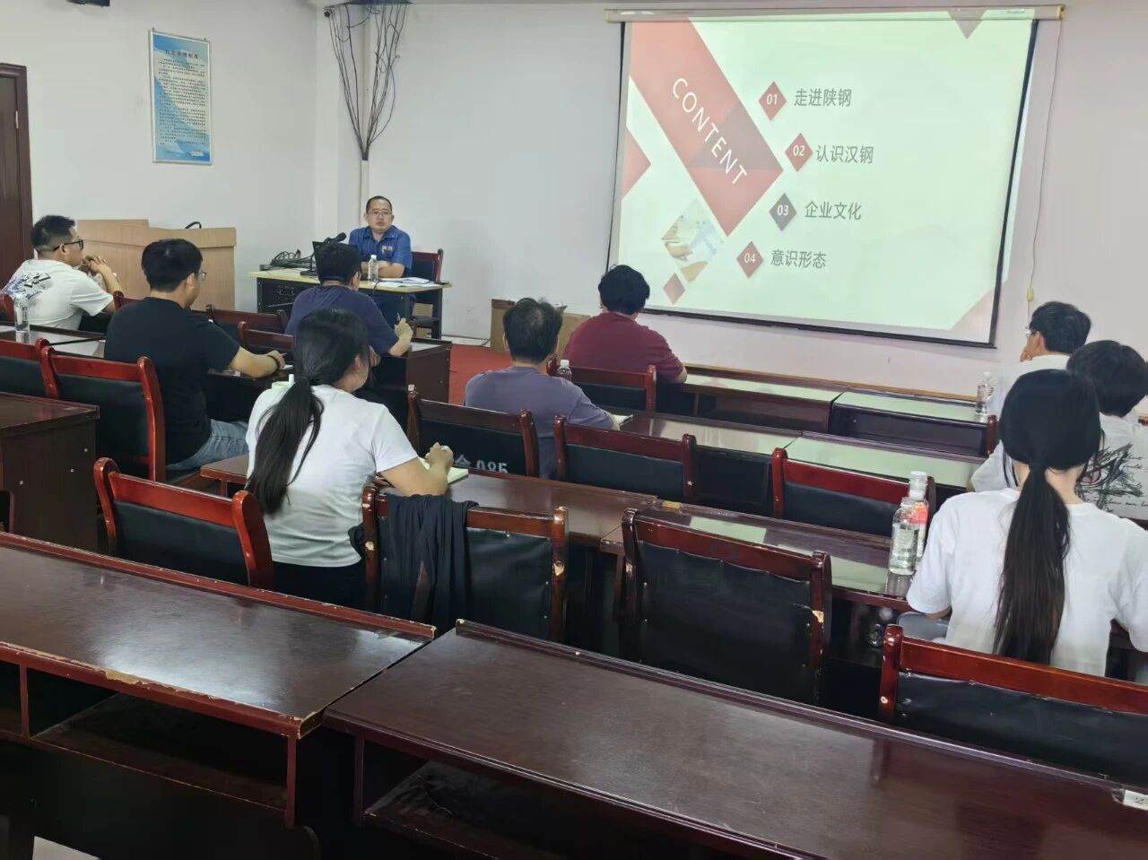 10名优秀大学毕业生入职汉钢公司 10名优秀大学毕业生入职汉钢公司