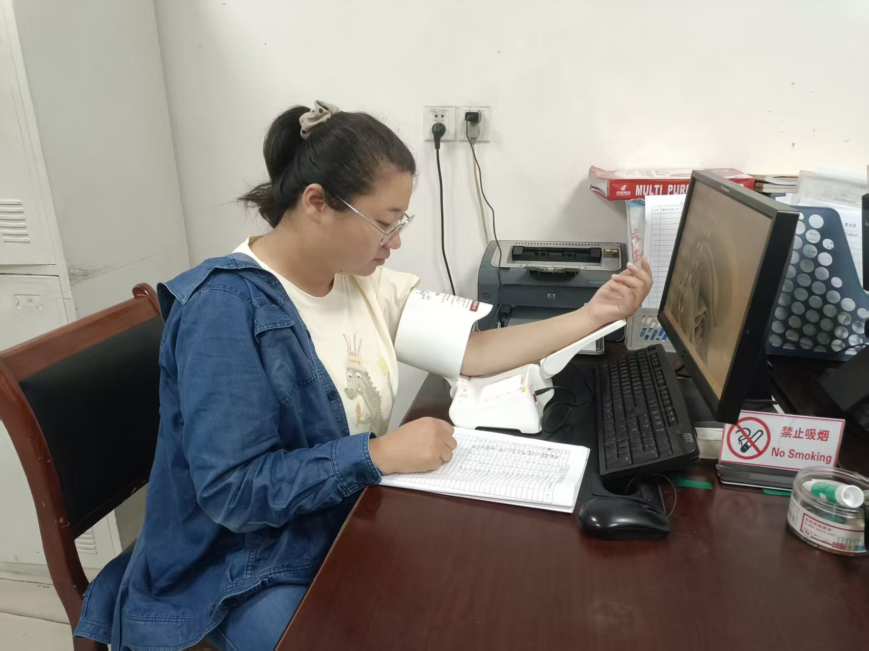 战高温、保质量、送清凉:筑牢防暑降温屏障 战高温、保质量、送清凉:筑牢防暑降温屏障