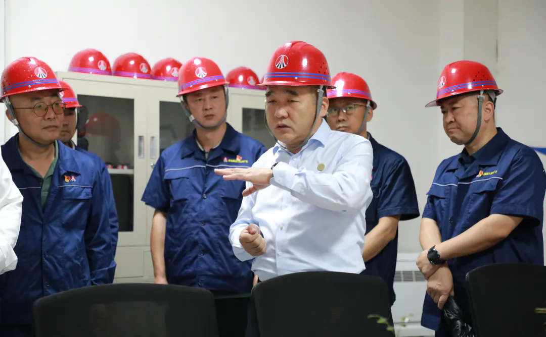 雷宏春到大西沟矿业公司督导检查安全生产及防汛工作 雷宏春到大西沟矿业公司督导检查安全生产及防汛工作
