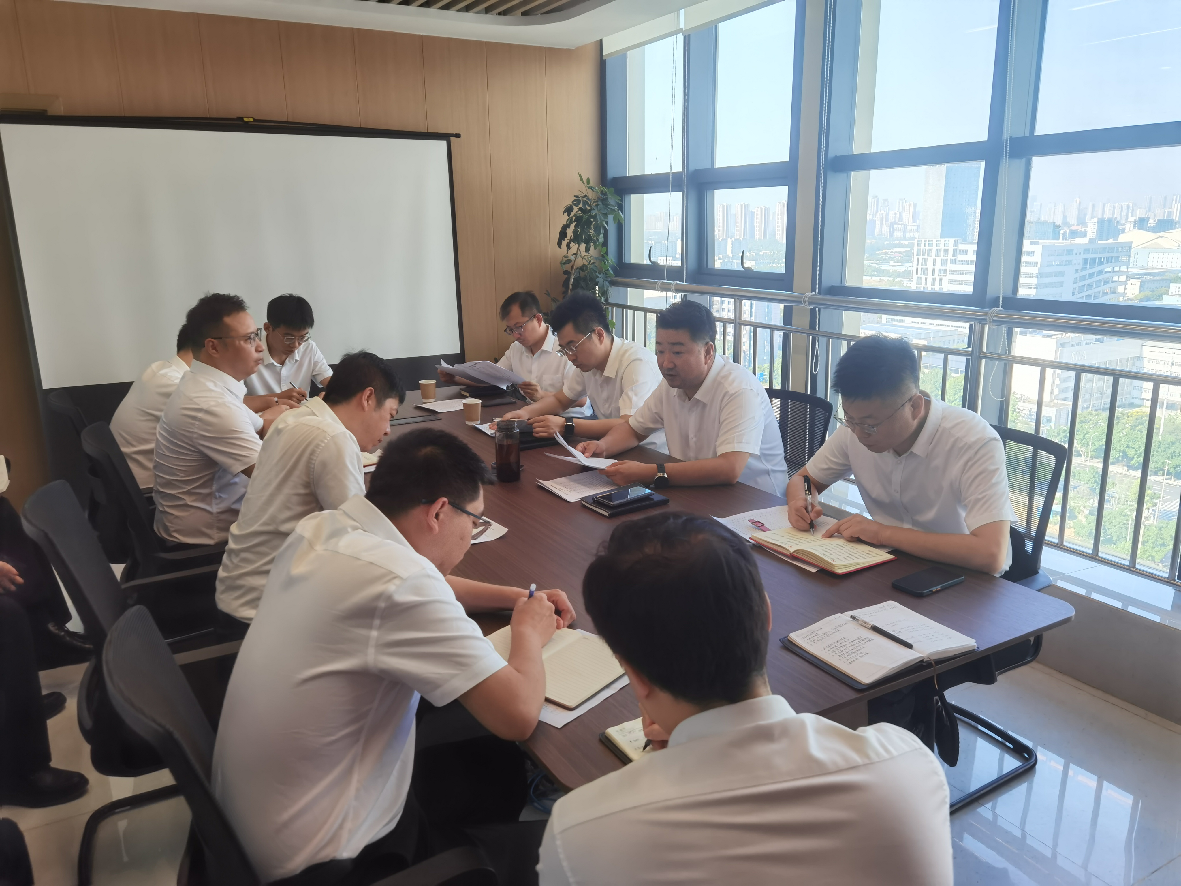 赵刚赴成都销售片区召开销售专题会