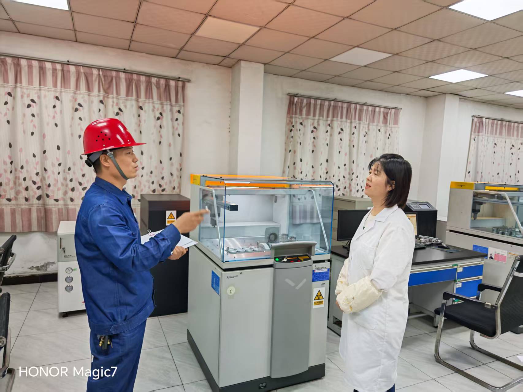 筑牢廉洁防线 守护安全根基