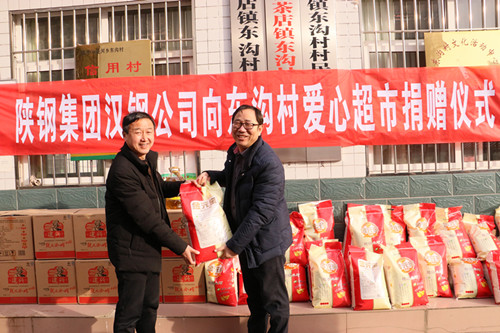 武军强一行深入扶贫帮扶点慰问