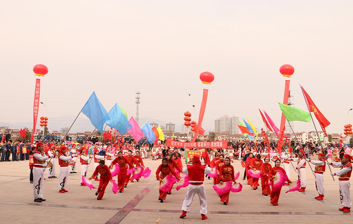 锣鼓秧歌闹元宵 ——汉钢公司举行“活力汉钢·喜闹元宵”系列活动 锣鼓秧歌闹元宵 ——汉钢公司举行“活力汉钢·喜闹元宵”系列活动