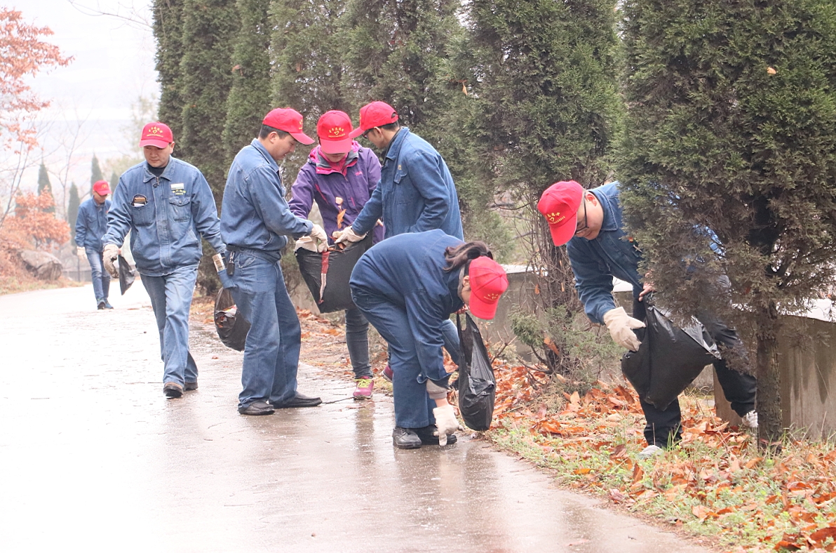 【团青动态】定军山上文明使者树新风