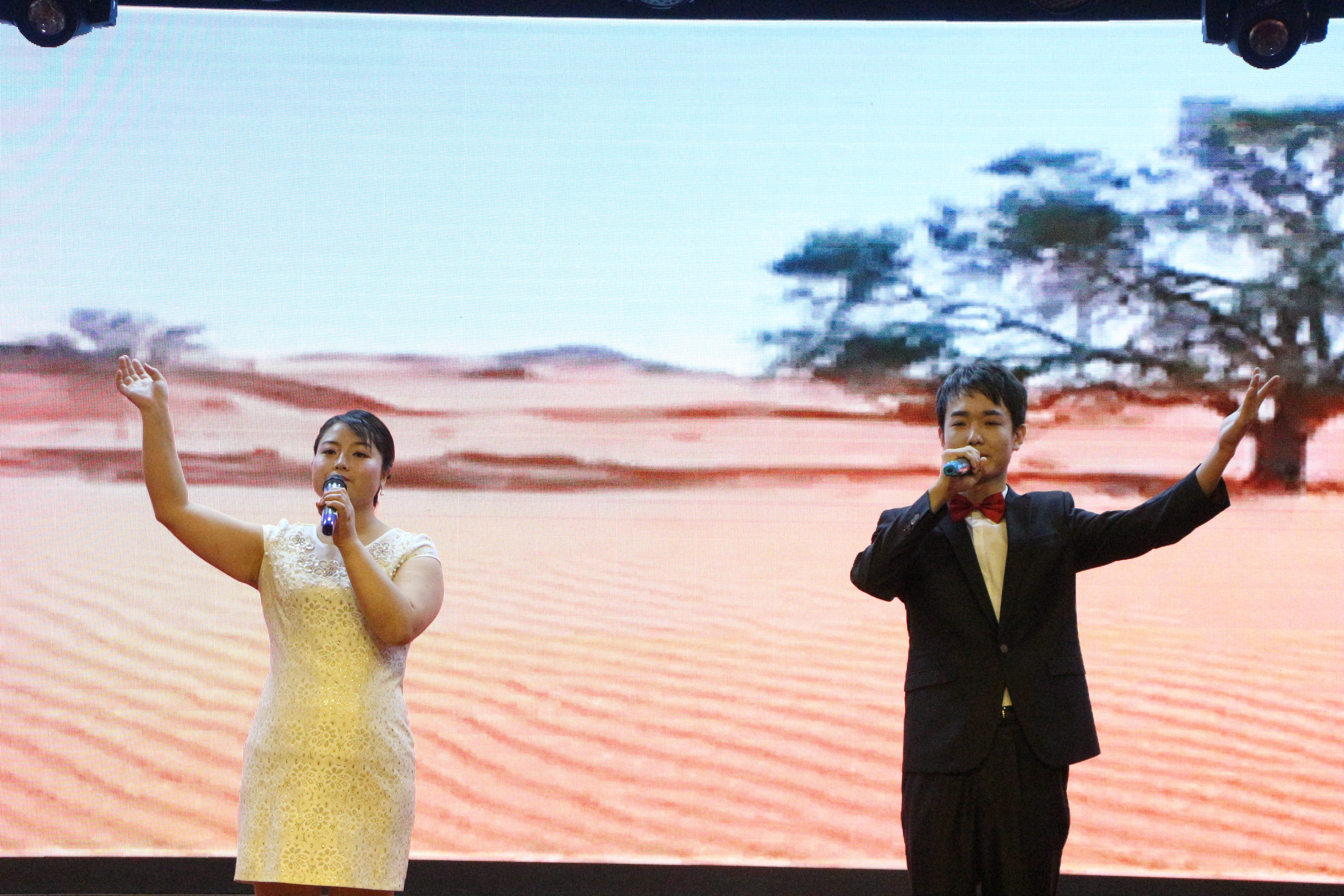 公司举办“书香三八”第三季之“圆梦新时代、绽放新风采”悦读分享大赛