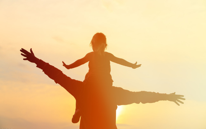 【钢城文苑】父亲的肩膀