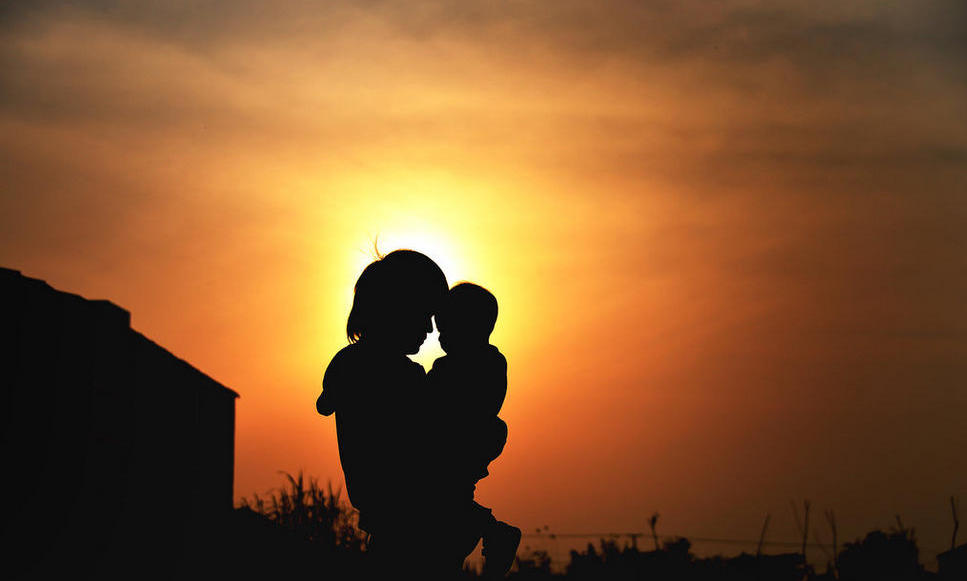 【钢城文苑】母亲来了