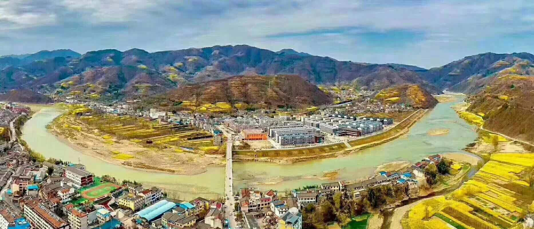 【钢城文苑】绿皮火车情结 【钢城文苑】绿皮火车情结