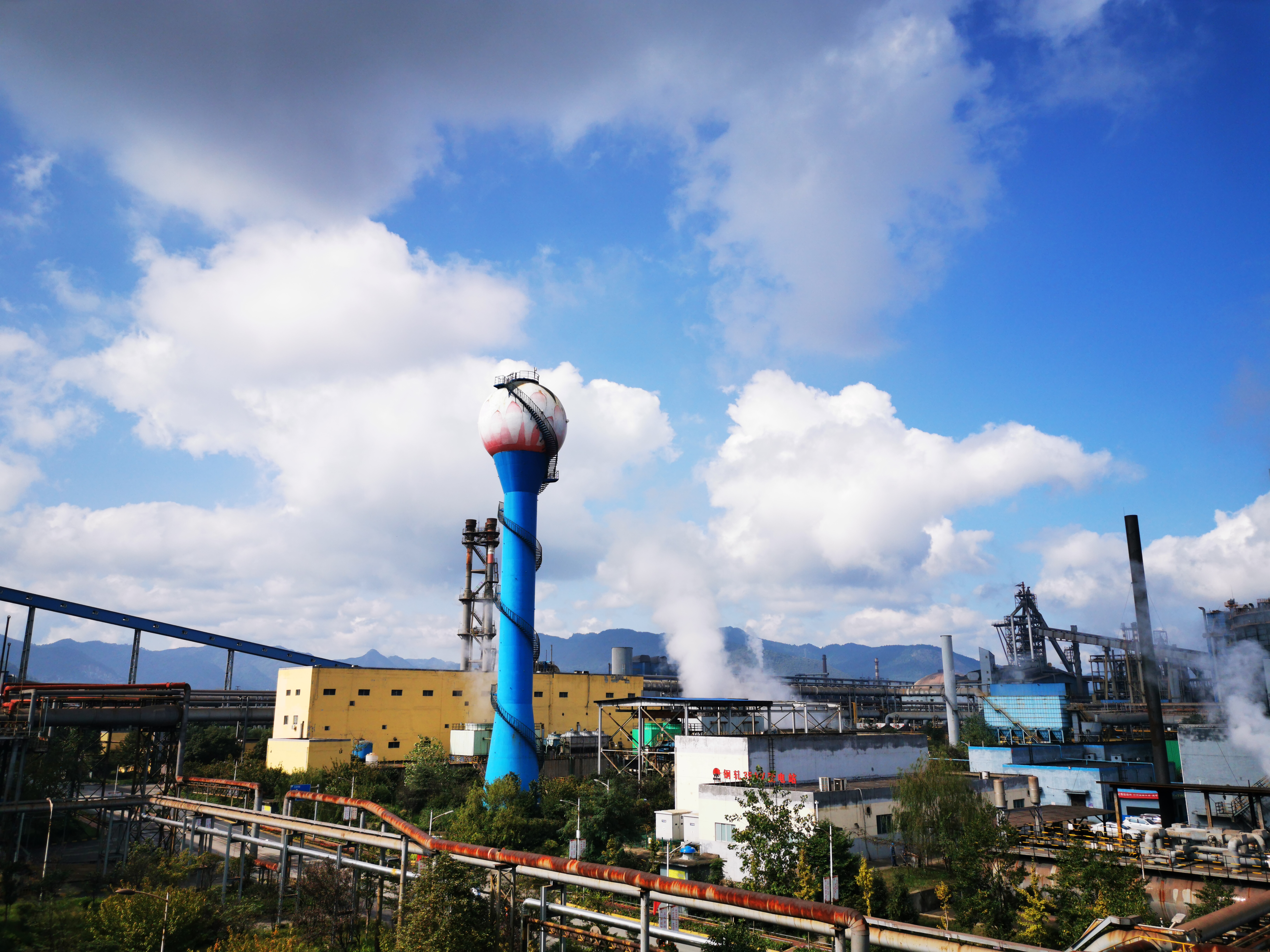 【钢城文苑】遇见，轧钢厂制度改革后的春天