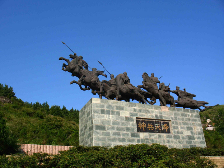 【钢城文苑】秋游定军山