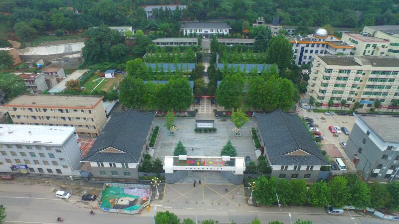 【钢城文苑】二十年重回母校记 【钢城文苑】二十年重回母校记