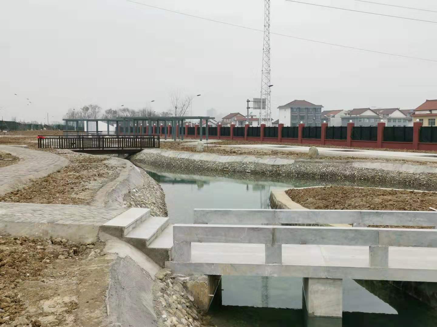 【美丽汉钢】公司厂区美化亮化又添新光彩 【美丽汉钢】公司厂区美化亮化又添新光彩