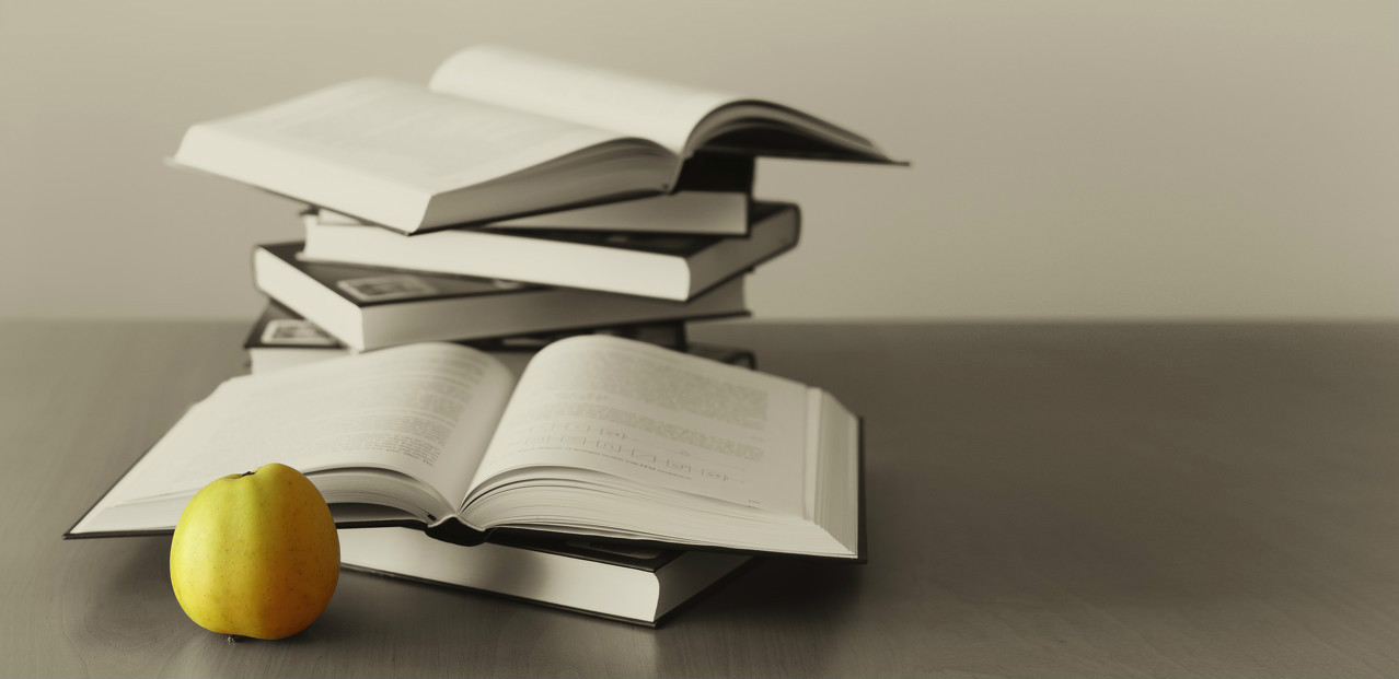 【钢城文苑】老婆与书 【钢城文苑】老婆与书