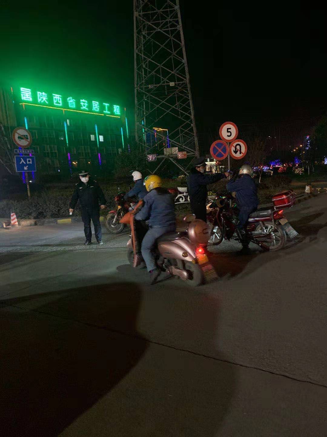 【钢城文苑】致敬,疫情中最可爱的人 【钢城文苑】致敬,疫情中最可爱的人