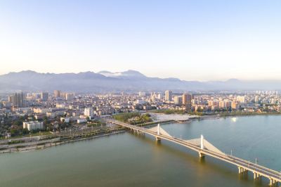 【钢城文苑】战胜疫情,你我同行 【钢城文苑】战胜疫情,你我同行