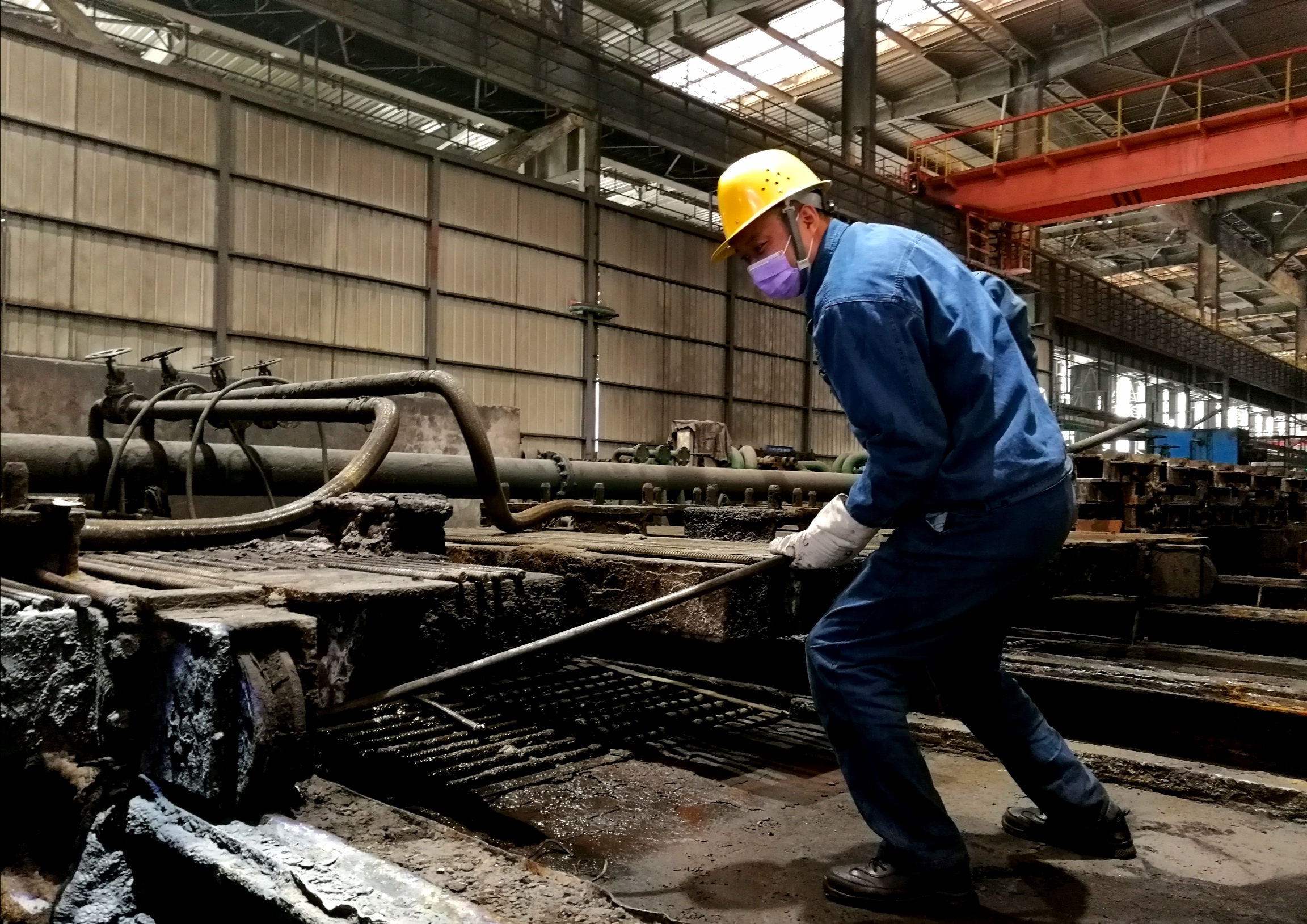 【一线风采】七载轧钢情，他的青春枝繁叶茂——记2019年度陕钢集团先进工作者郭亚新