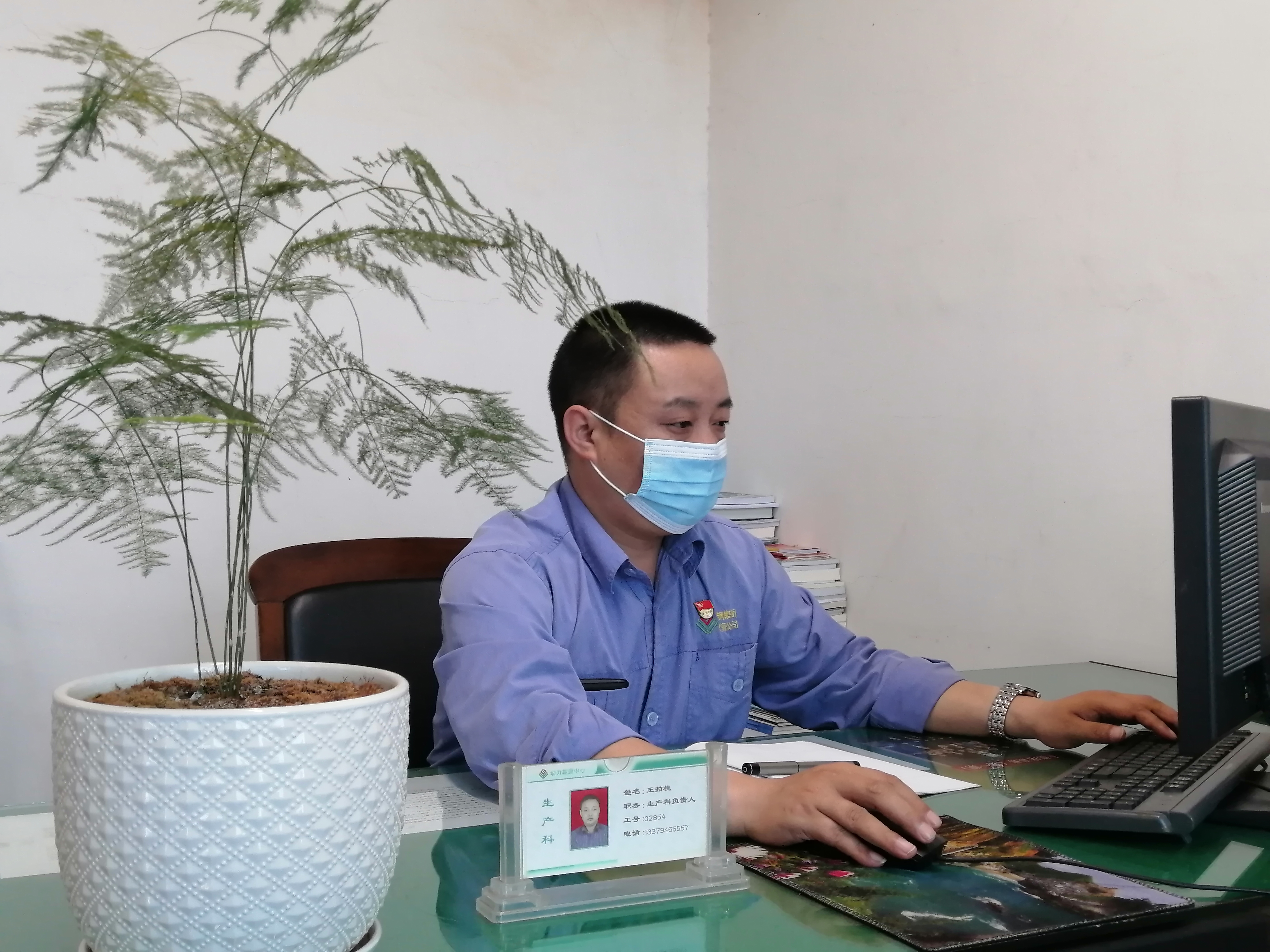 【先进典型】人生也可以这样叙写——记汉中市青年科技奖获奖者王茹桂